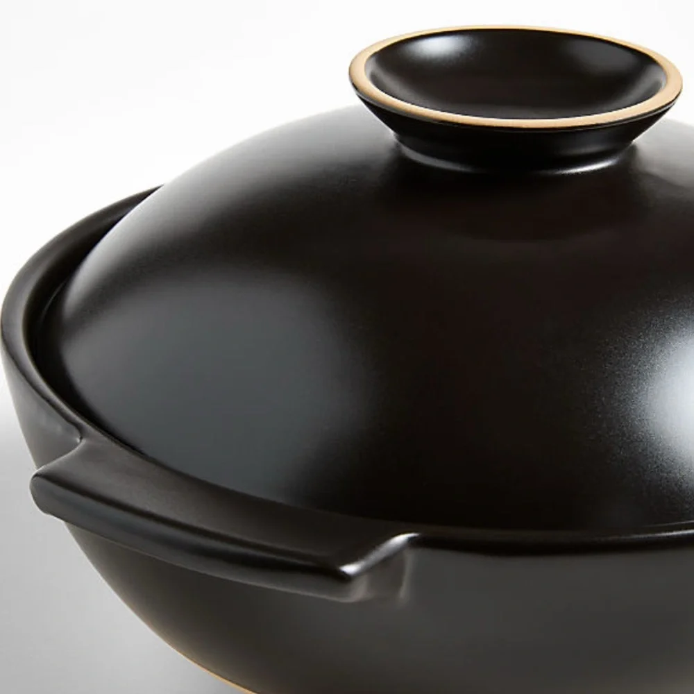 New! EXCLUSIVE CRATE&BARREL Limited Edition Hand-glazed Donabe Clay Pot in Black